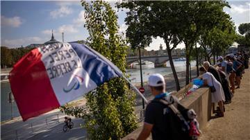Die Begeisterung der Zuschauer hält auch während der Paralympics in Paris an.