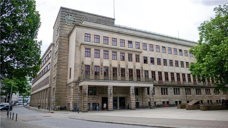 Rätsel um vermeintliches NS-Raubgut gelöst Die Behörde prüft nun mehrere Optionen, was mit den Möbeln geschehen soll. (Archivfoto)