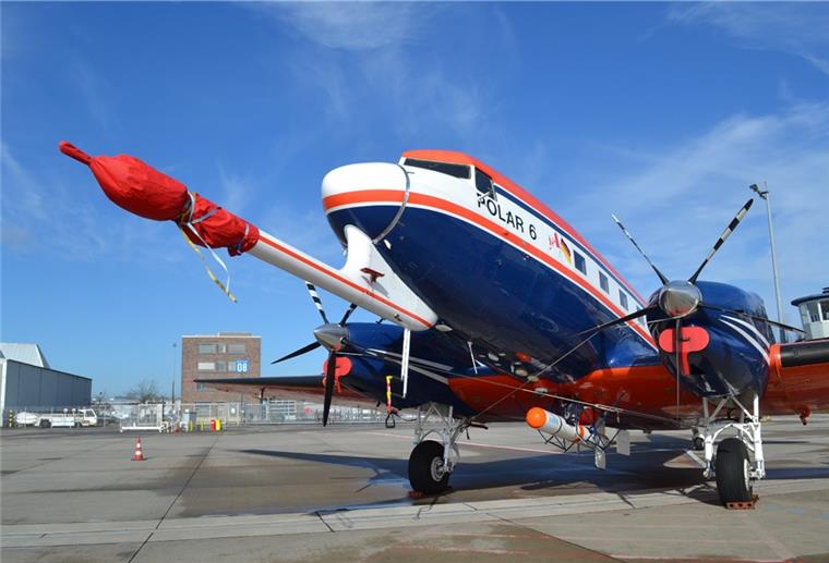 AWI in Bremerhaven berät nach Corona-Fall Die beiden Polarflugzeuge „Polar 6“ (Foto) und „Polar 5“ sind am Flughafen Bremen für die Kampagne vorbereitet worden.