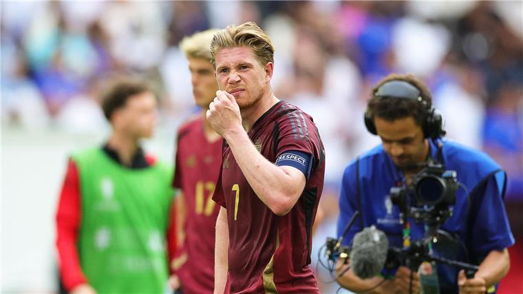 Die Belgier um Kapitän Kevin de Bruyne waren nach dem späten Gegentreffer bedient.