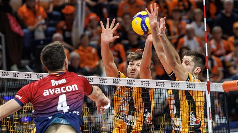 Die Berliner um Knigge (M.) taten sich schwer.