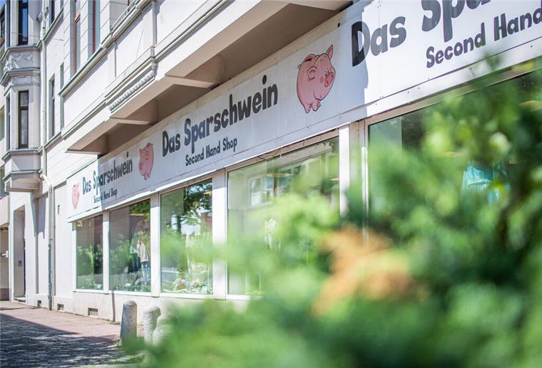 Secondhand-Laden in Bremerhaven: Nachfolger für das „Sparschwein“ gesucht Das Secondhand-Geschäft Sparschwein auf der Hafenstraße.