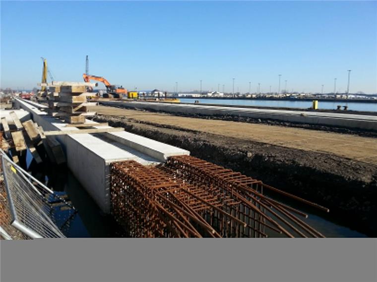 Bremerhaven: Westkaje wird später fertig als geplant Die Betonarbeiten an der Westkaje in Bremerhaven sind weitgehend abgeschlossen.