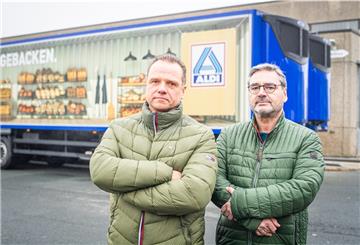 Die Betriebsratsvorsitzenden Stephan Marquardt (links) und Andreas Leschik haben viel Lob von den Beschäftigten für den von ihnen ausgehandelten Sozialplan erhalten.