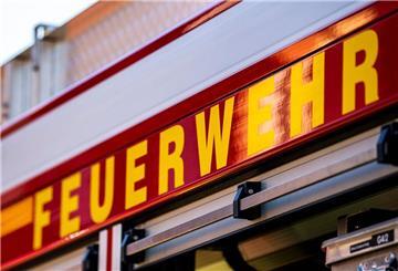 Die Bewohner des Mehrfamilienhauses wollten sich nicht so wirklich retten lassen. Das erschwerte die Evakuierung. Brandstiftung ist nicht auszuschließen.