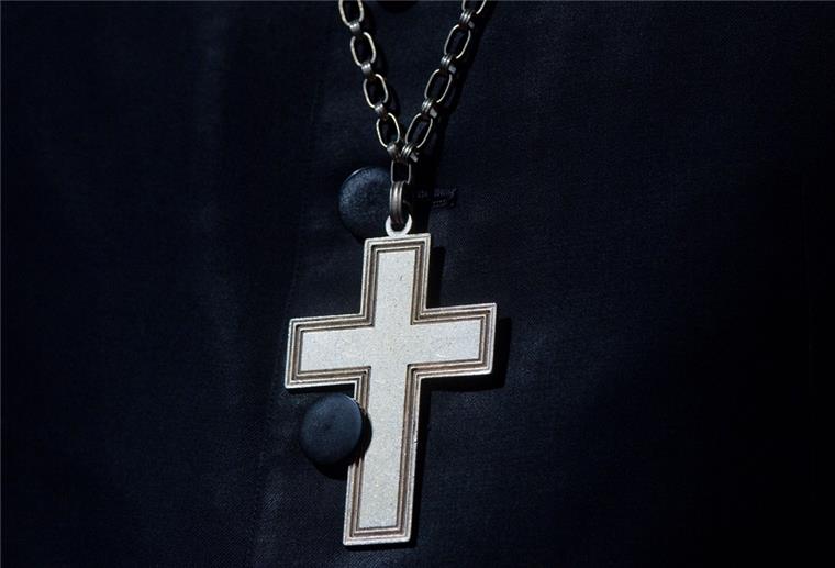 Weniger Pfarrstellen: Kirchenkreis Wesermarsch stellt sich neu auf Die Bildung der Regionen bietet nach den Worten der Kreispfarrerin Christiane Geerken-Thomas die Gewähr für funktionierende Pfarrteams.