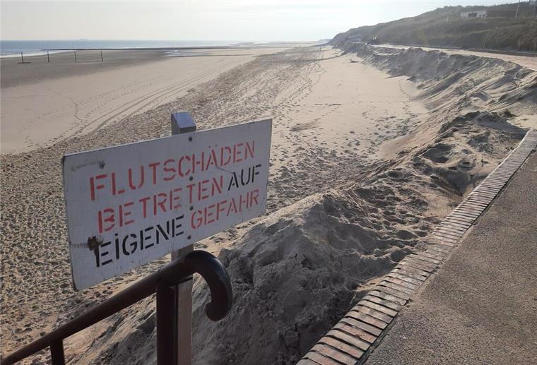 Die bisherige Sturmflutsaison hat auf einigen Nordseeinseln deutliche Schäden an den Badestränden angerichtet.