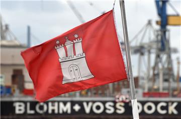 Die Bremer Lürssen Werft übernimmt die Hamburger Werft Blohm+Voss. 