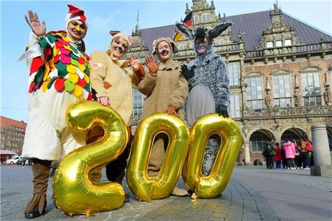 Die Bremer Stadtmusikanten freuen sich auf viele Geburtstagsgäste.