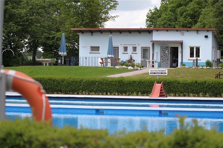 Die Bürger haben das Freibad Kirchtimke in Schuss gebracht. Am Samstag wird es wiedereröffnet.