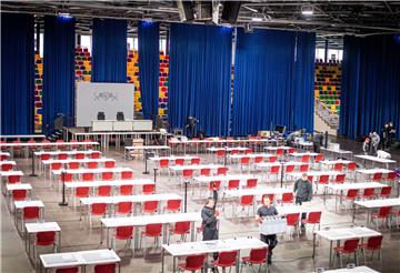 Die Bürgerschaft hat es schon gemacht, die Stadtverordnetenversammlung will jetzt auch: Die Stadthalle wird der neue Tagungsort, denn hier können die Abstandsregelungen eingehalten werden.