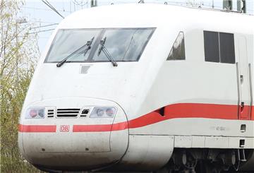 Die Bundespolizei hat einen Schwarzfahrer aus einem ICE geholt.