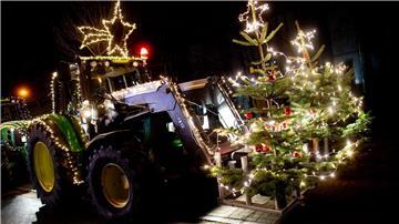 Die CDU fordert einheitliche Regelungen für die weihnachtlichen Lichterfahrten von Landwirten in Niedersachsen. (Archivbild) 