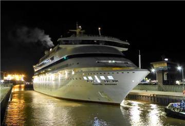 Die „Celestyal Discovery“ hat am Dienstagabend Bremerhaven verlassen.