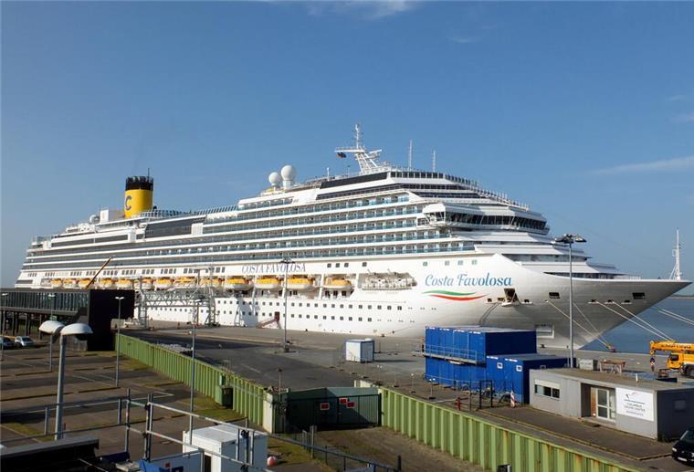 Ab Bremerhaven: Deutschlands kürzeste Kreuzfahrt ist Bestseller Die „Costa Favolosa“ kommt in diesem Jahr achtmal nach Bremerhaven.