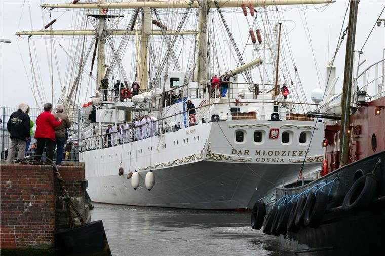 Segel-Fans aufgepasst! Die "Dar Mlodziezy" kommt nach Bremerhaven Die „Dar Mlodziezy" kommt am Dienstag nach Bremerhaven.