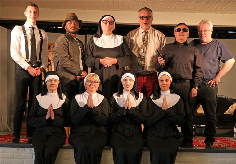 Theater in Zeven: Wenn Nonnen auf Ganoven treffen Die Darsteller des Theaterstückes freuen sich schon auf die Premiere am 10. November.