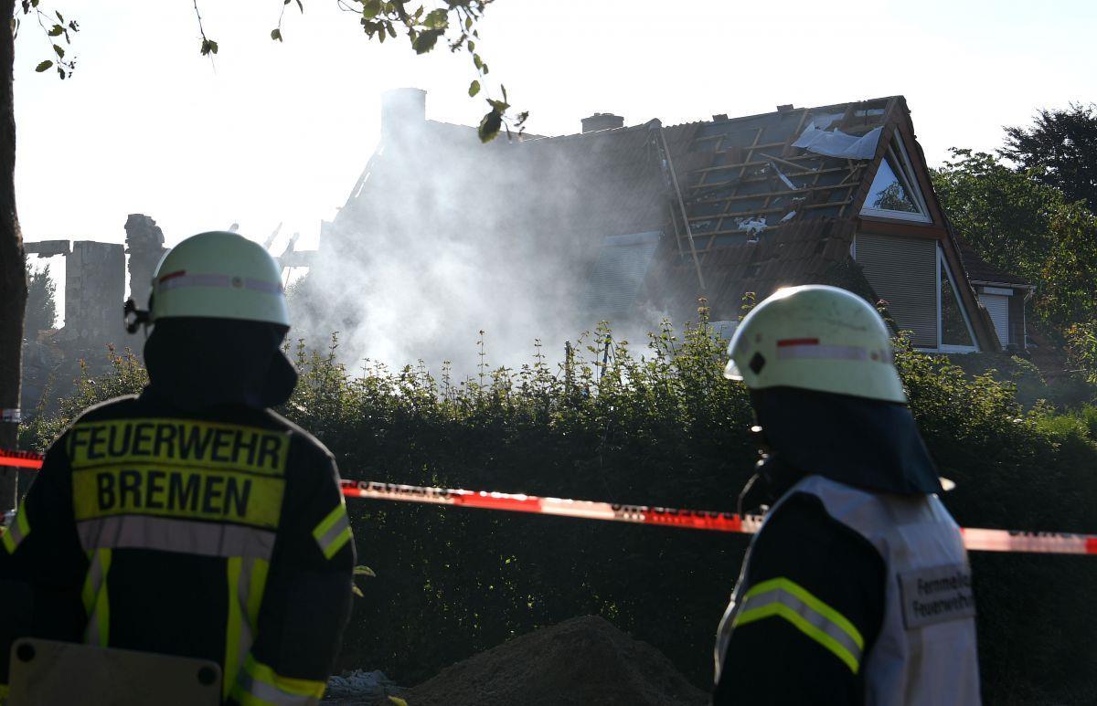 Die Detonation hat das Reihenendhaus im Stadtteil Huchting bis auf die Grundmauern zerstört. 