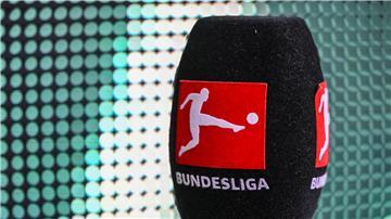 Die Deutsche Fußball Liga startet den Verkauf der TV-Rechte Ende November neu.