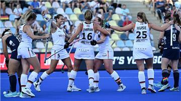Die deutschen Hockeyspielerinnen spielen am Freitag bei der EM im Halbfinale gegen Belgien.