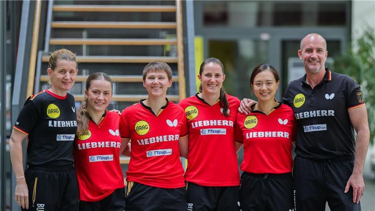 Das schwere Erbe der Ära Boll: Tischtennis-Team heiß auf EM Die deutschen Tischtennis-Nationalspielerinnen vor der Team-EM in Kroatien.