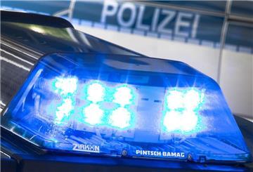 Blaulicht auf Polizeifahrzeug