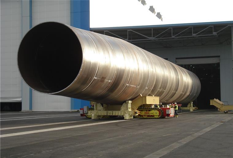 Millioneninvestition bei Steelwind Die Dillinger Hütte investiert in den Ausbau der Fertigungskapazitäten für Windkraft-Fundamente.