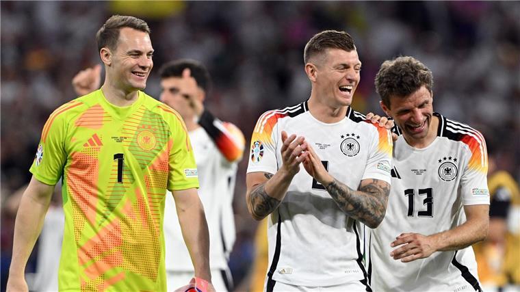 Neuer, Müller, Kroos: Das letzte Hurra der Rio-Champions Die drei Weltmeister haben eine Mission in Europa: Manuel Neuer (v.l.), Toni Kroos und Thomas Müller wollen den Titel.