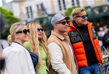 Die DSDS-Juroren Beatrice Egli, Loredana, Pietro Lombardi und Dieter Bohlen am Rande des Castings im Europa-Park. 