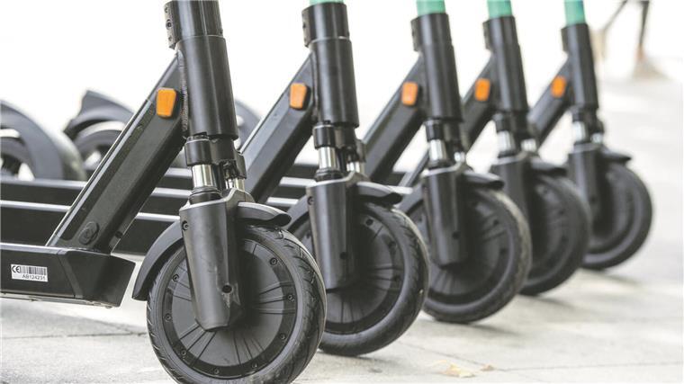 Erlaubnis aus Bremerhaven: Tier darf Zahl seiner E-Roller verdoppeln