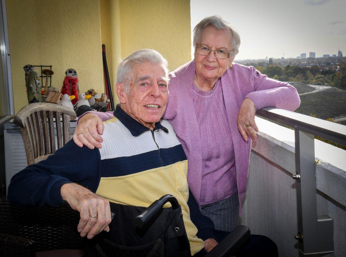 Wilhelm und Anita Schrutek aus Bremerhaven feiern diamantene Hochzeit Die Eheleute Anita und Wilhelm Schrutek feiern diamantene Hochzeit.
