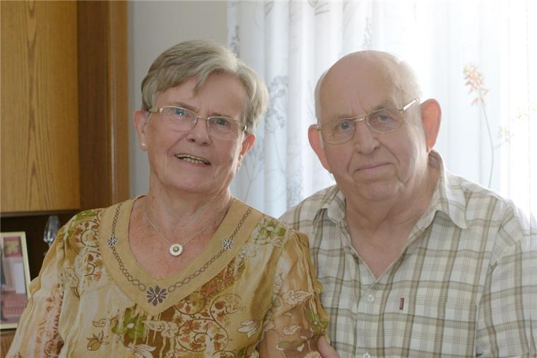 Diamantene Hochzeit in Geestemünde: Bei einer Radtour knisterte es Die Eheleute Stürcken aus Geestemünde feiern Diamantene Hochzeit.
