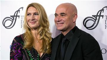 Die ehemaligen Tennisprofis Steffi Graf und ihr US-amerikanischer Ehemann Andre Agassi haben sich offenbar gesucht und gefunden.