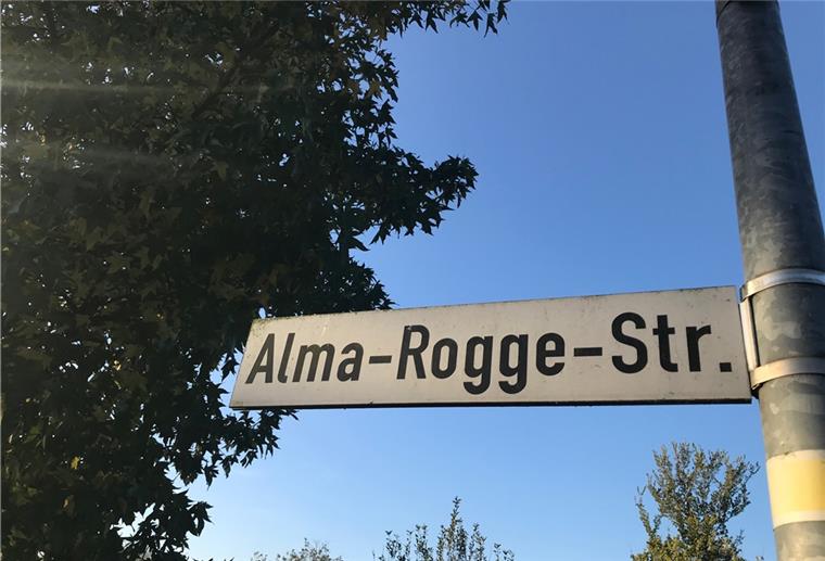 Die einzige Straße, die in Brake den Namen einer Frau hat, ist die Alma-Rogge-Straße im Ortsteil Boitwarden.