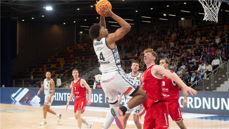 Das sind die Bilder vom Spiel der Eisbären gegen die Artland Dragons