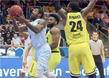Die Eisbären Bremerhaven stehen weiter unter Druck.