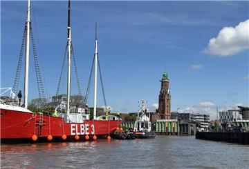 Die "Elbe 3" ist in Bremerhaven angekommen.