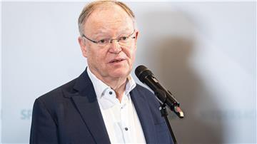 Die Ergebnisse der Bundestagswahl werden nach Einschätzung eines Politikwissenschaftlers nicht zu großen Veränderungen in der Politik von Niedersachsens Ministerpräsident Stephan Weil (SPD) führen. (Foto Archiv)
