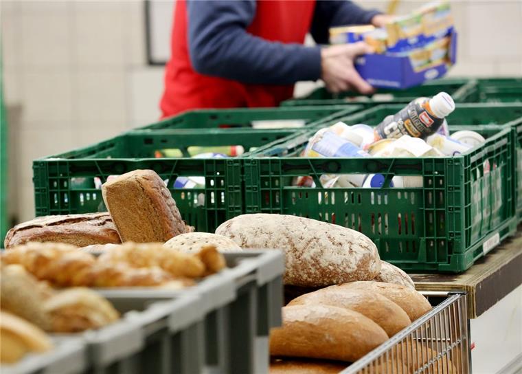 Es war nicht alles aus der Luft gegriffen: Die Ergebnisse der staatsanwaltschaftlichen Ermittlungen gegen vier Mitarbeiter der Bremerhavener Tafel liegen nun vor.