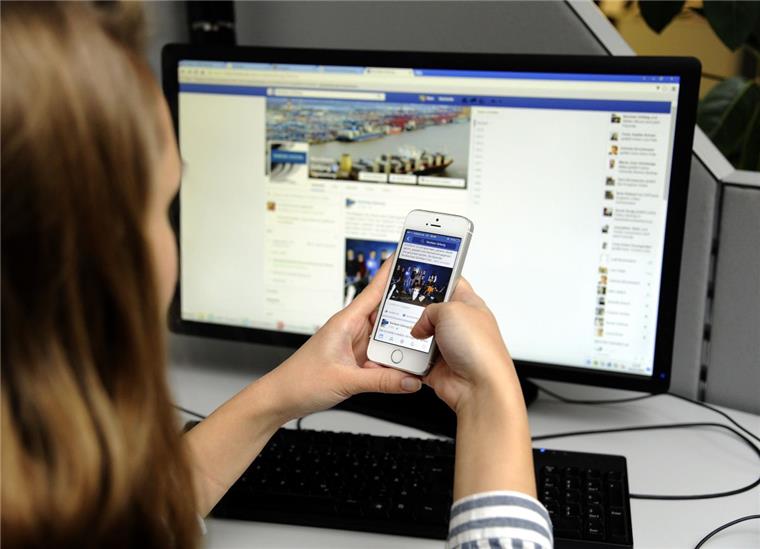 Die Facebook-Seite der NORDSEE-ZEITUNG ist mit fast 20.000 „Gefällt mir“-Angaben die beliebteste in der Region Bremerhaven. Foto Scheschonka
