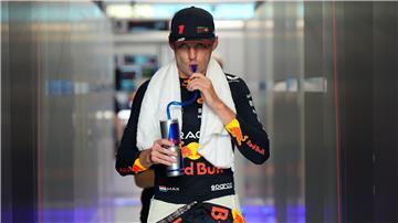 Die Fahrer um Weltmeister Max Verstappen müssen in Singapur trinken, trinken, trinken.