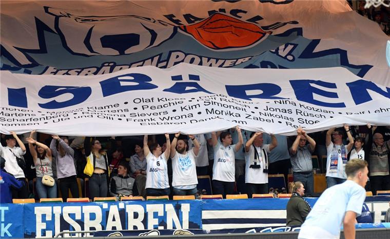 Weiter in der 2. Liga? Eisbären stehen vor wichtigem Treffen mit der Stadt Die Fans der Eisbären Bremerhaven.