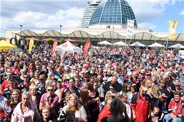 Die Fans der Fischtown Pinguins freuen sich auf die Auswärtsreise nach Düsseldorf.