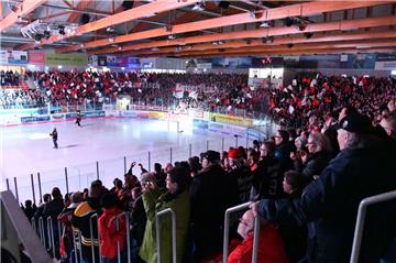 Die Fans der Fischtown Pinguins können ihr Team in die Niederlande begleiten.