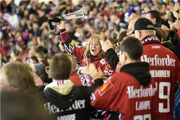 Die Fans sind nach wie vor "heiß" auf die Fischtown Pinguins. Für die neue Spielzeit sind schon 2400 Saisonkarten verkauft.