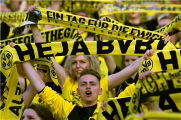 Die Fans von Borussia Dortmund und des FC Liverpool wurden mit dem Fan-Award bei der Weltfußballer-Gala ausgezeichnet. 
