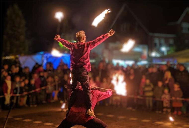 Lichterfest mit Feuershow in Beverstedt Duo Flammenspuk