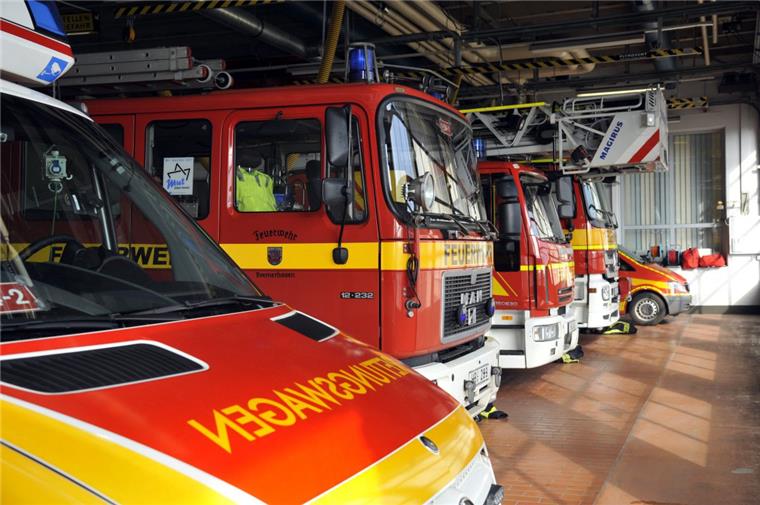 Die Feuerwehr Bremerhaven hatte am Freitag viel zu tun.