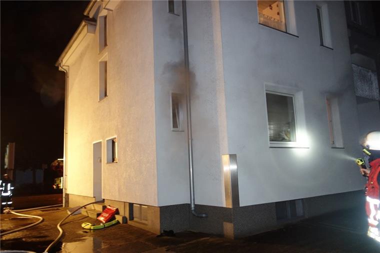 Die Feuerwehr Bremerhaven ist in der Nacht zu Sonntag zu einem Küchenbrand ausgerückt. 