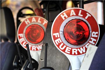 Die Feuerwehr in Dorum ist am Montag zu einem Heckenbrand gerufen worden. 
